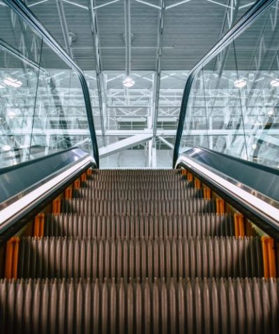 escalator-1-scaled-q93hdna0w01j2cts0r9962nusd20vrv0qzh56y3uo8